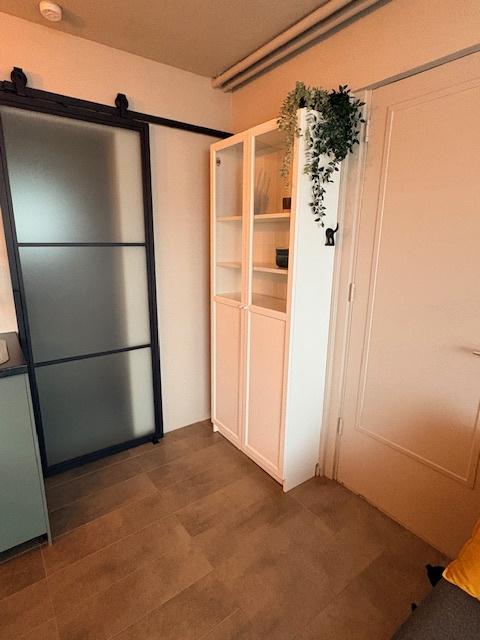 smartTV, kast, tv meubel, slaapbank, tafeltje en stoeltje,, Ophalen