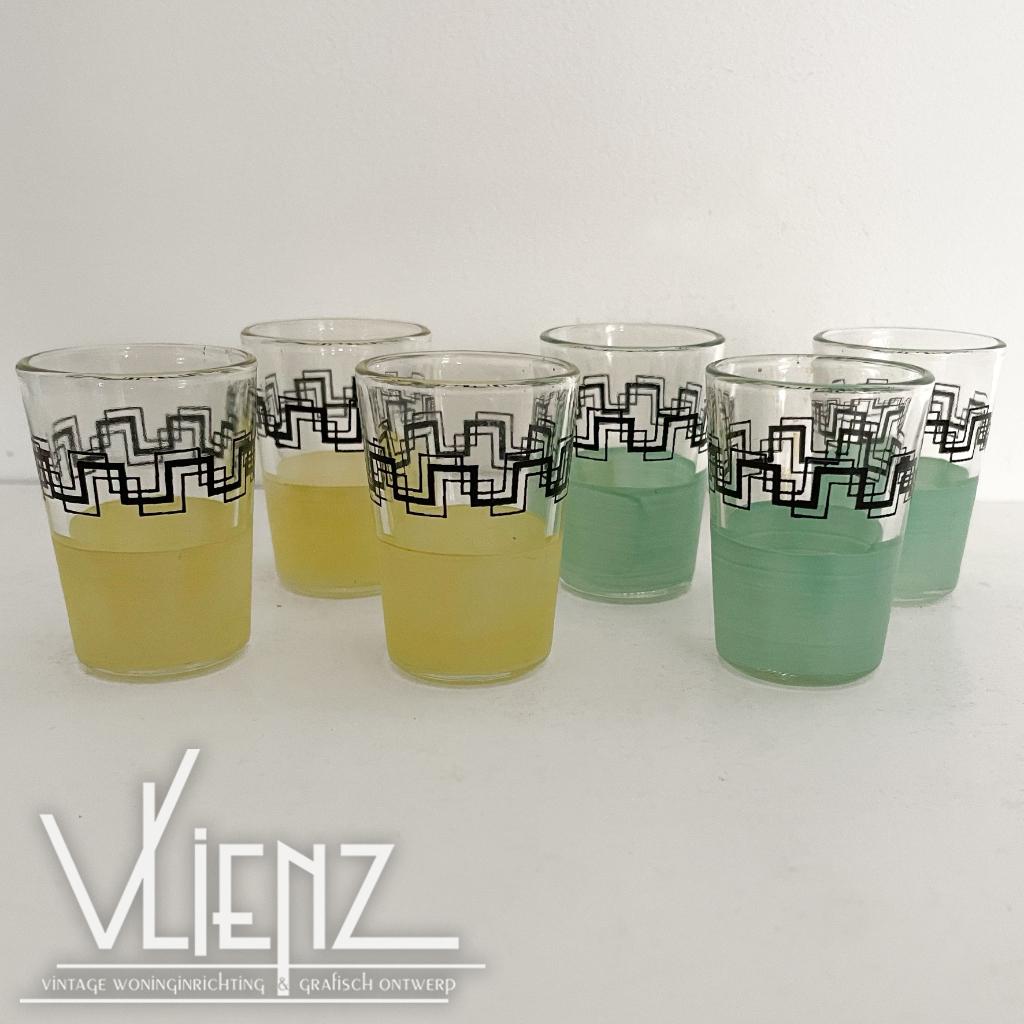6 Vintage Midcentury BVB France likeurglaasjes borrelglas, Verzamelen, Glas en Borrelglaasjes, Gebruikt, Borrel- of Shotglas, Ophalen of Verzenden