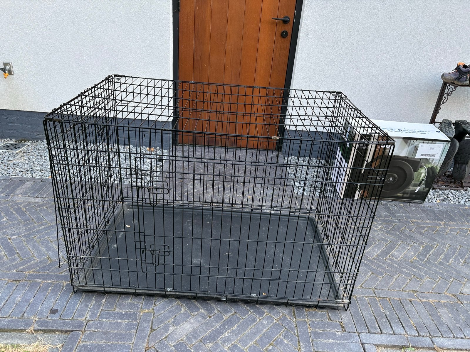 Honden bench 120 x 80 x 75, Dieren en Toebehoren, Ophalen of Verzenden, Zo goed als nieuw