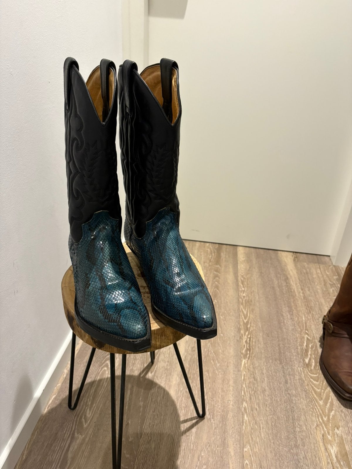 Sendra boots cowboylaarzen mt 42 zwart met blauwe python, Kleding | Heren, Blauw, ., Boots, Ophalen of Verzenden