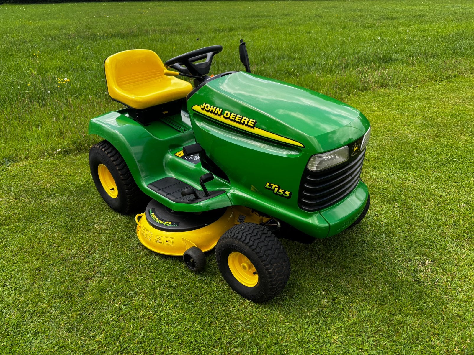 John Deere lt 155 zitmaaier, Tuin en Terras, Gebruikt, Ophalen, John Deere, Mulchfunctie