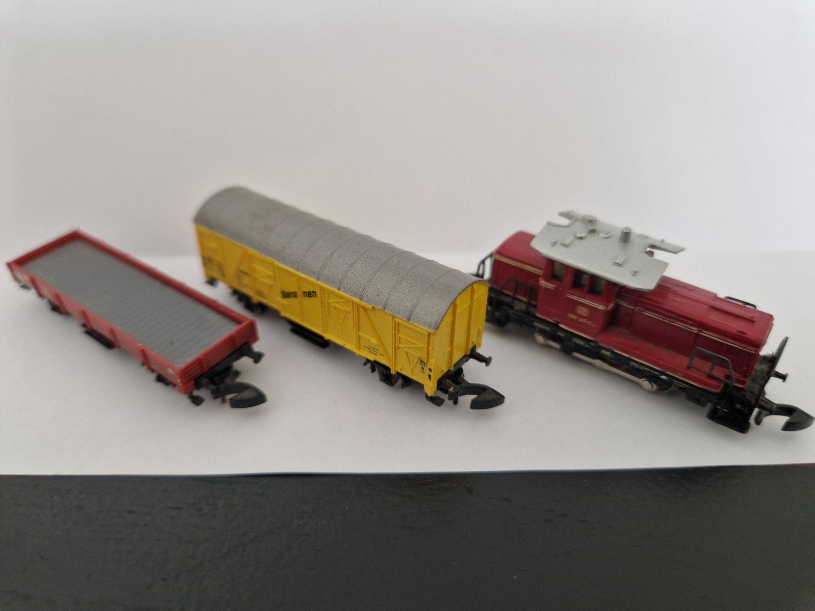 z spoor lokje en 2 wagons, Gelijkstroom, Ophalen of Verzenden, Analoog, Märklin
