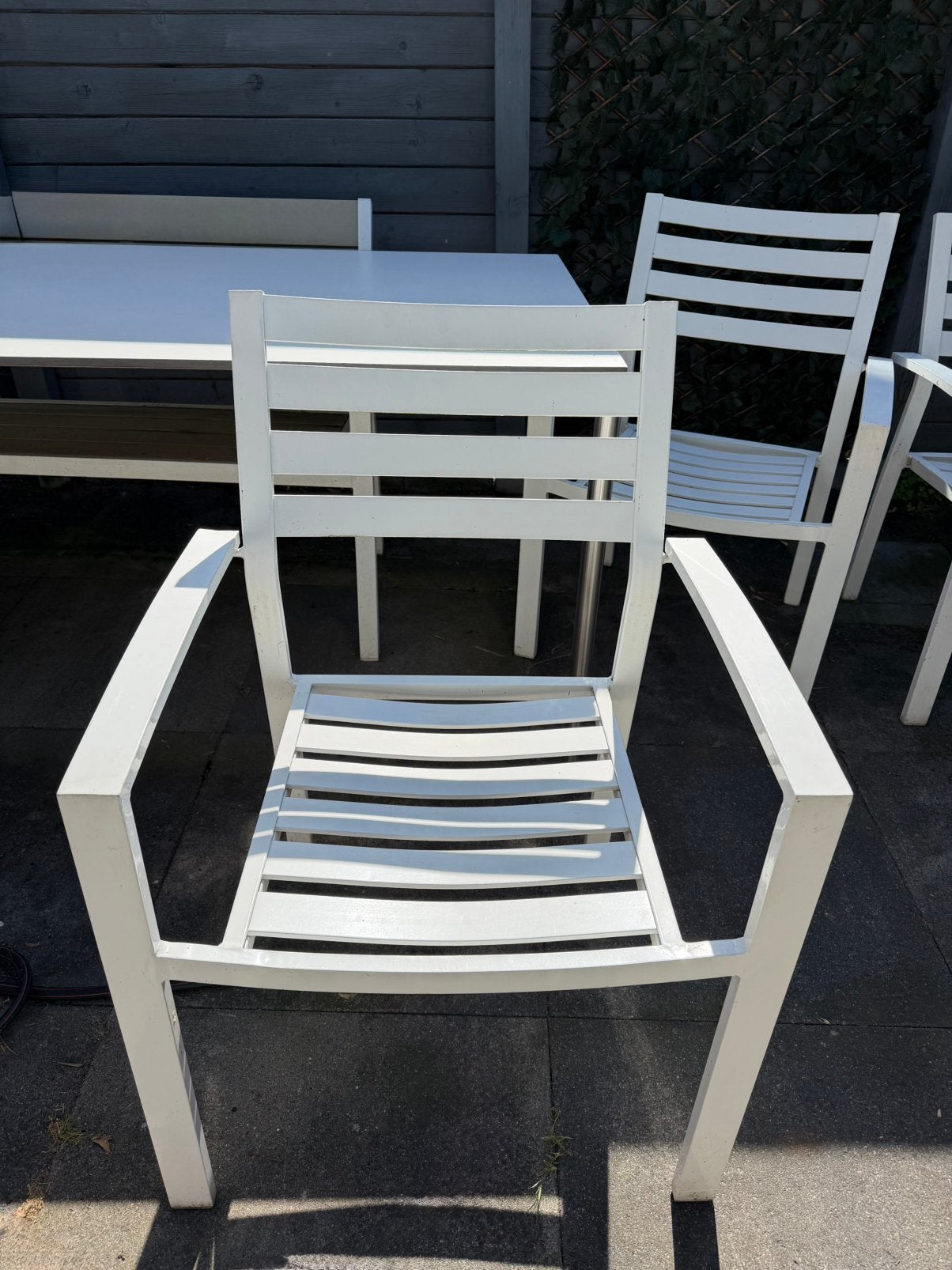 4 witte licht metalen tuinstoelen, Tuin en Terras, Tuinstoelen, Ophalen, Gebruikt, Metaal
