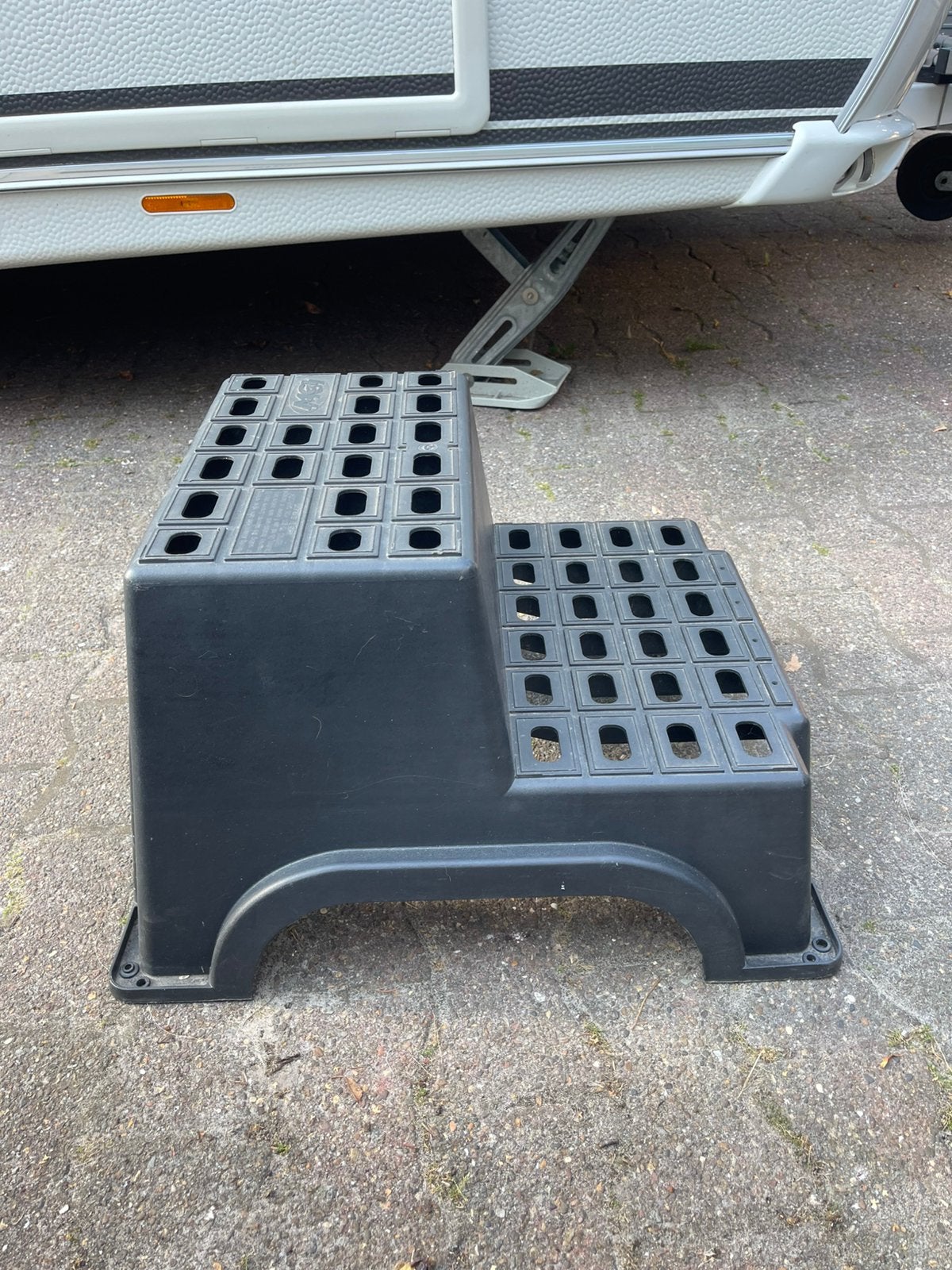 Kunststof opstap, Ophalen, Zo goed als nieuw