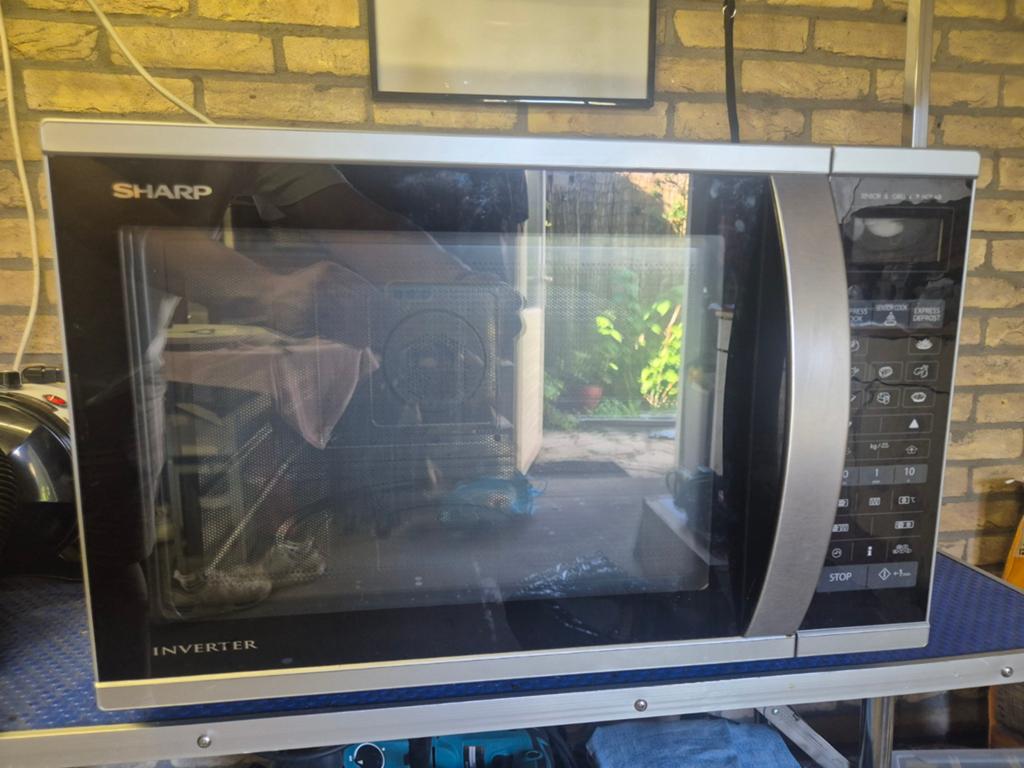 Sharp combimagnetron/oven/grill. Werkt goed., Witgoed en Apparatuur, Ophalen of Verzenden, Gebruikt, Grill, Draaiplateau