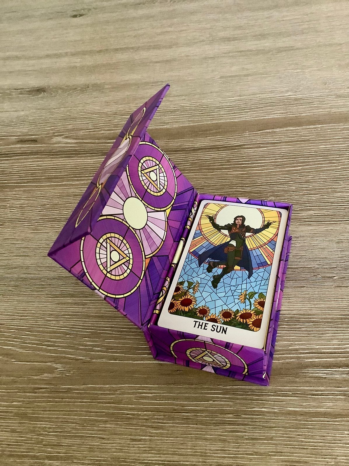 Tiny Tina’s Wonderlands Treasure Tarot Deck, Ophalen of Verzenden, Zo goed als nieuw, Tarot of Kaarten leggen, Overige typen