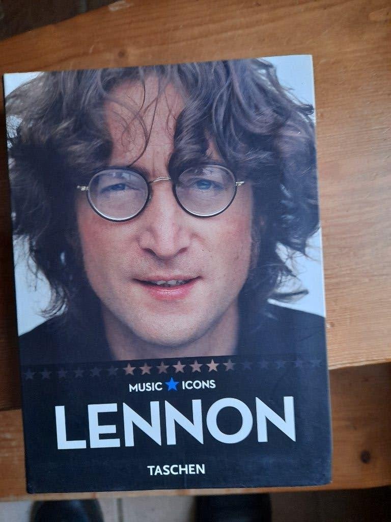 Lennon Taschen Music Icons, Ophalen of Verzenden, Zo goed als nieuw, Artiest