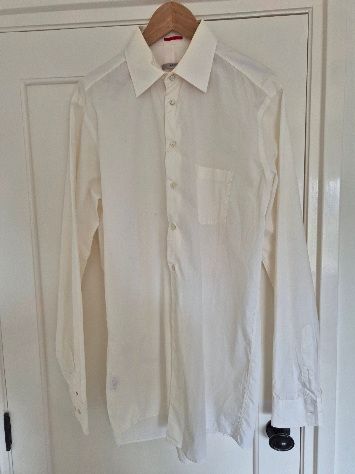 Crème kleurig overhemd maat 42, Venti Iron free.
Ziet er nog, Ophalen of Verzenden, Zo goed als nieuw, Beige, Halswijdte 41/42 (L)