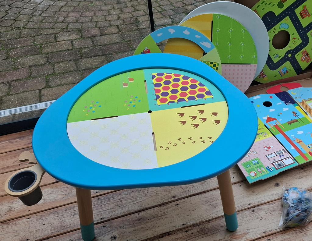 Complete Stokke MuTable met Lego Tower en playhouse, Kinderen en Baby's, Speelgoed | Speeltafels, Ophalen, Zo goed als nieuw