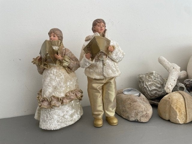 Kerstdecoratie 2 x Victoriaanse kerstzangers. Dickens stijl., Ophalen, Zo goed als nieuw