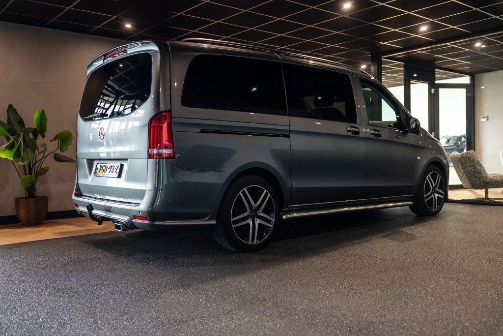 Mercedes-Benz Vito 114 CDI Lang DC | AMG | Leder | Camera |, 12 maanden, Gebruikt, 4 cilinders, Bedrijf