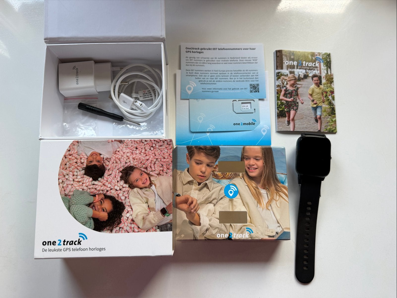 One2Track next GPS telefoon horloge - Zwart, Ophalen of Verzenden, Zo goed als nieuw, Zwart, Jongen of Meisje