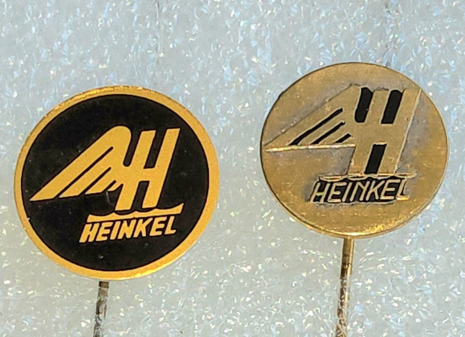 2 Heinkel Speldjes / Pins - Vintage Collectie, Ophalen of Verzenden, Gebruikt, Merk, Speldje of Pin