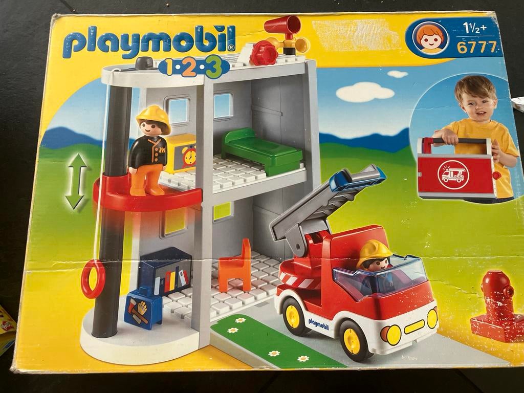 Playmobil 1.2.3 Brandweerkazerne met brandweerwagen, Ophalen of Verzenden, Gebruikt, Complete set