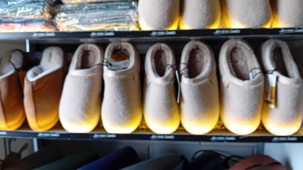 Pantoffels en baby slofjes., Kinderen en Baby's, Babykleding | Schoentjes en Sokjes, Ophalen, Slofjes, Jongetje of Meisje, Nieuw