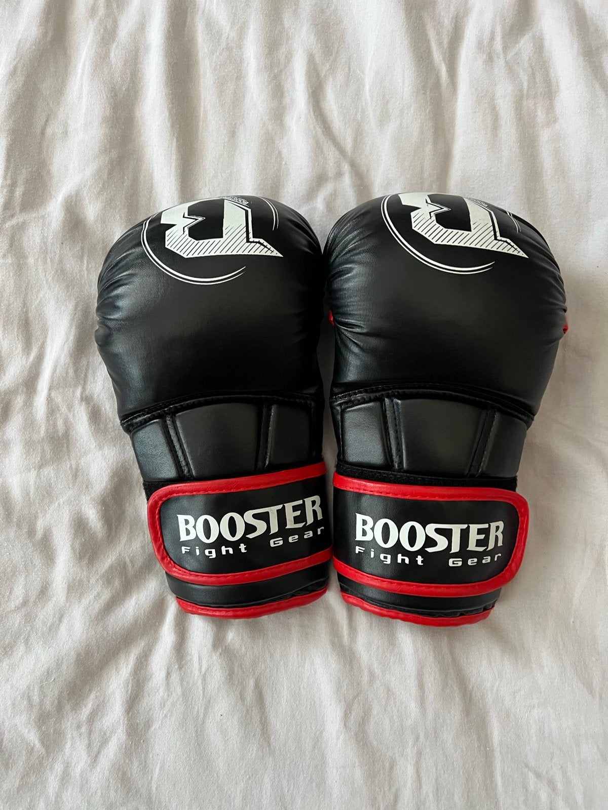 Booster Fight Gear MMA Handschoenen Zwart/Rood, Ophalen, Gebruikt, Overige, Vechtsportbescherming