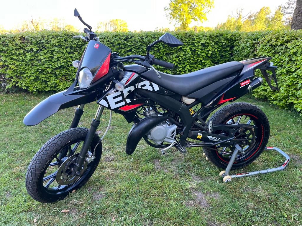 Derbi senda DRD xtreme 2014 schakelbrommer, Ophalen, 6 versnellingen, Zo goed als nieuw, 50 cc