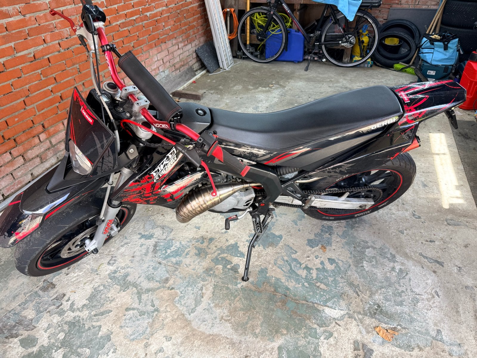 Derbi Senda DRD Xtreme 2018 70cc met RVS uitlaat, Fietsen en Brommers, Brommers | Derbi, Ophalen, Gebruikt