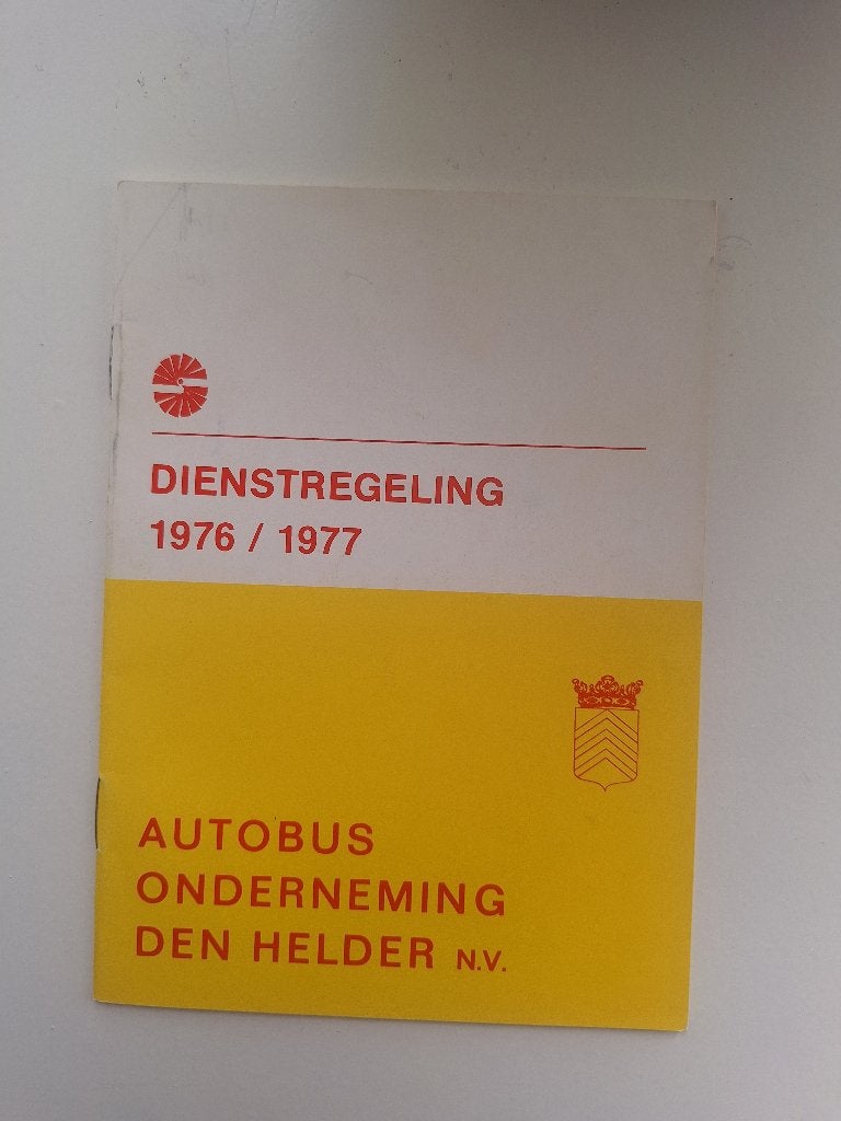 AUTOBUS ONDERNEMING DEN HELDER JAARDIENSTREGELING 1976/1977, Ophalen of Verzenden, Gebruikt, Bus of Metro, Boek of Tijdschrift