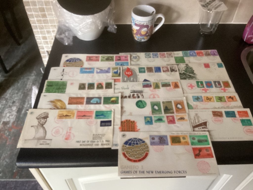 16 stuks oudjes Indonesië  Nederland jaargangen fdc 1963, Verzenden, Buitenland