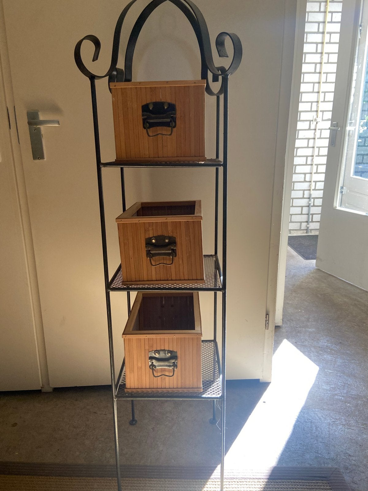 Metalen rek met 3 houten manden, Ophalen of Verzenden, Gebruikt