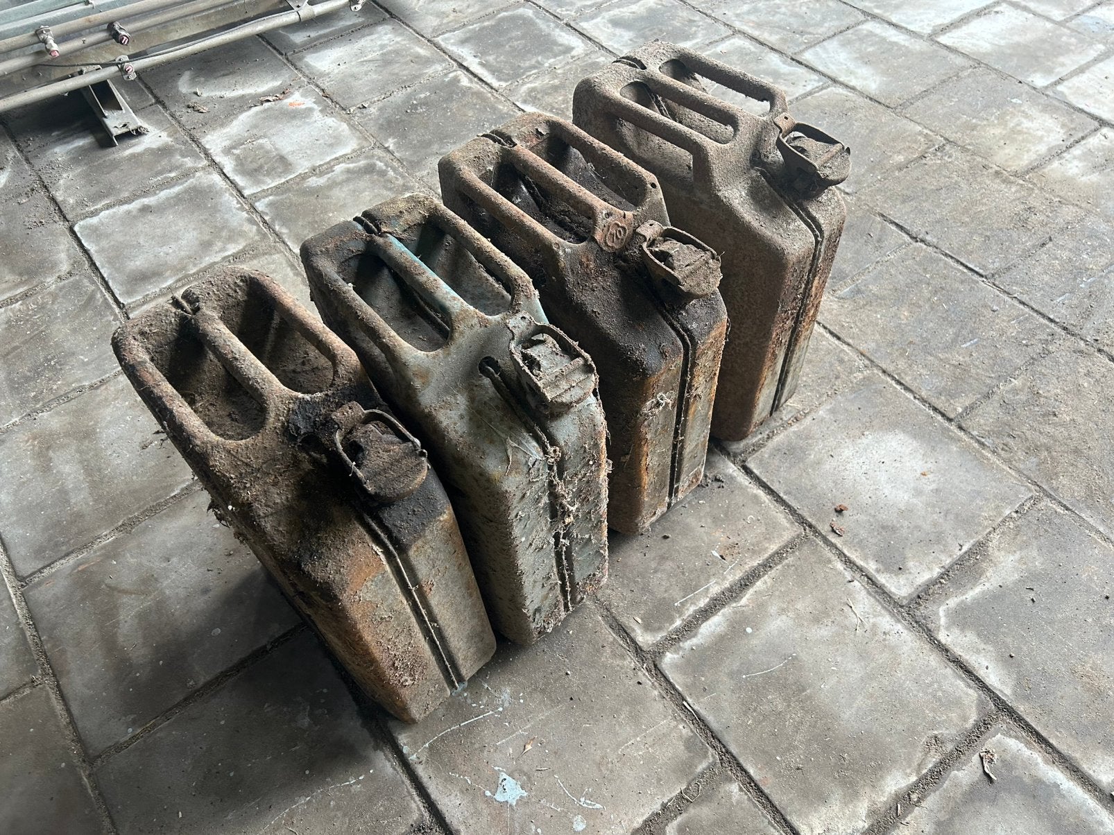 Te koop. Diesel/leger kan, Ophalen, Zo goed als nieuw, Gereedschap of Toebehoren