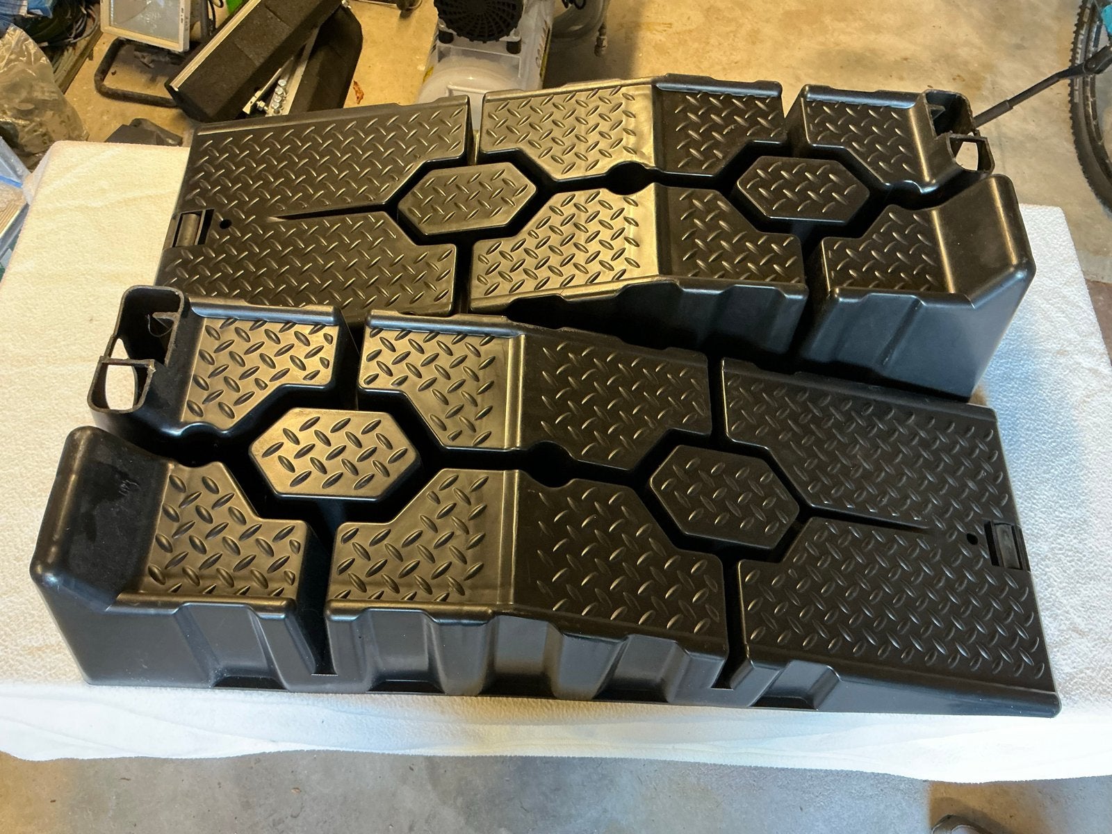 Set van 2 oprijplaten voor auto of caravan, Ophalen