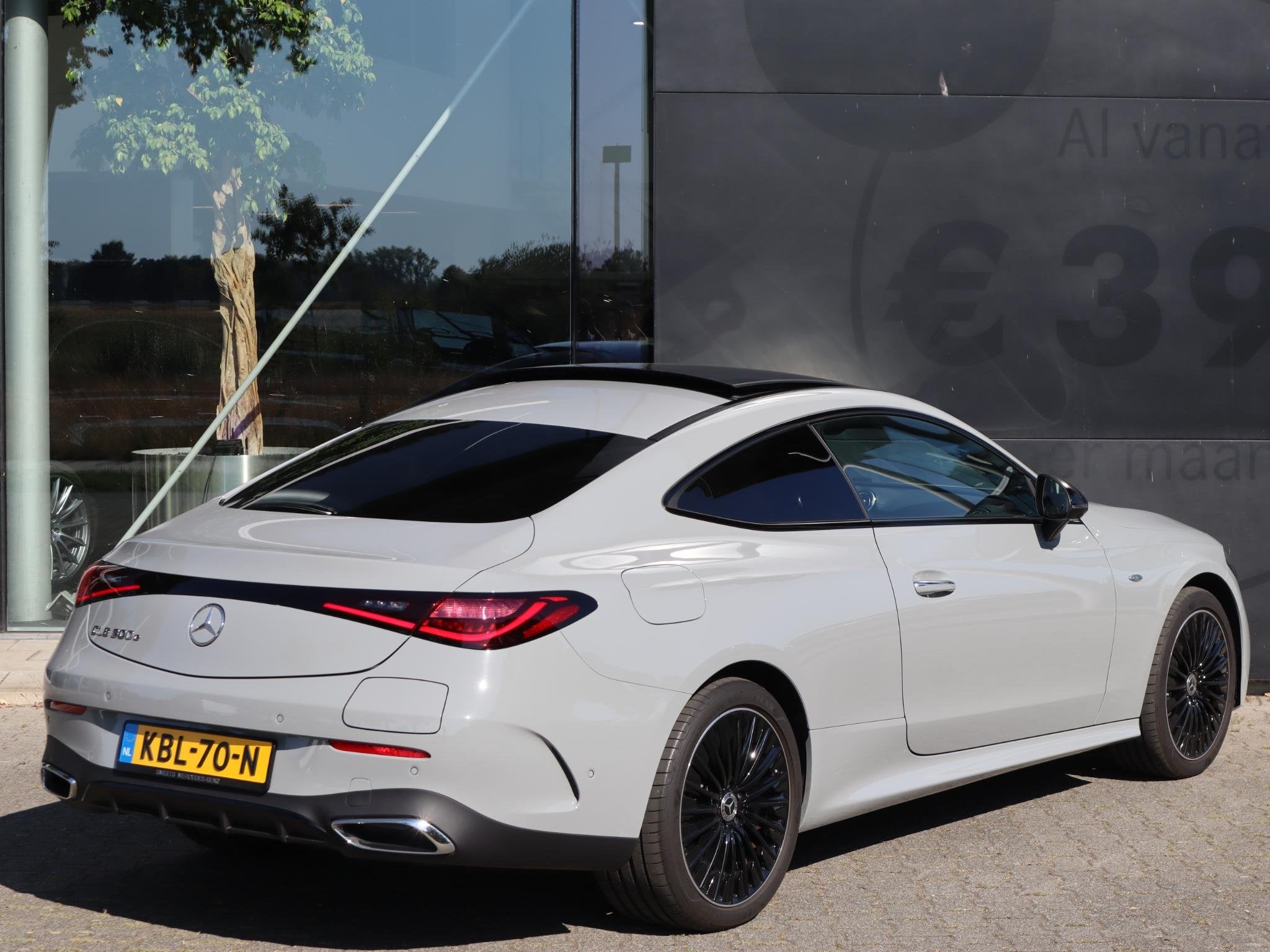 Mercedes-Benz CLE Coupé 300 e EQ Hybrid Autom., Auto's, Dealer onderhouden, 4 cilinders, 4 stoelen, Bedrijf