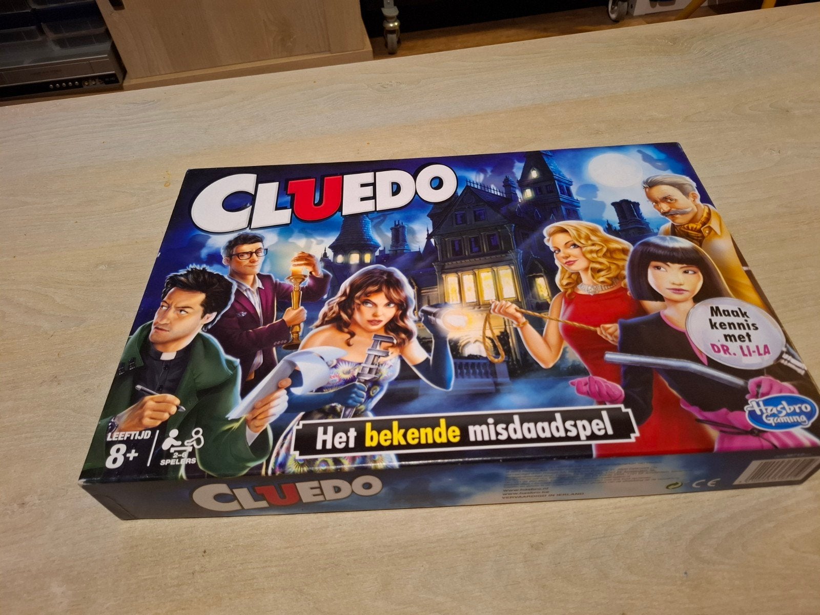 Cluedo - Het bekende misdaadspel, Postbus 3009, 3502 GA Utrecht, Vijf spelers of meer, Ophalen of Verzenden, Zo goed als nieuw