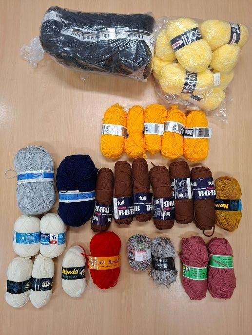 Diverse soorten bollen breigaren / wol NIEUW, Ophalen of Verzenden, Nieuw, Breien, Wol of Garen