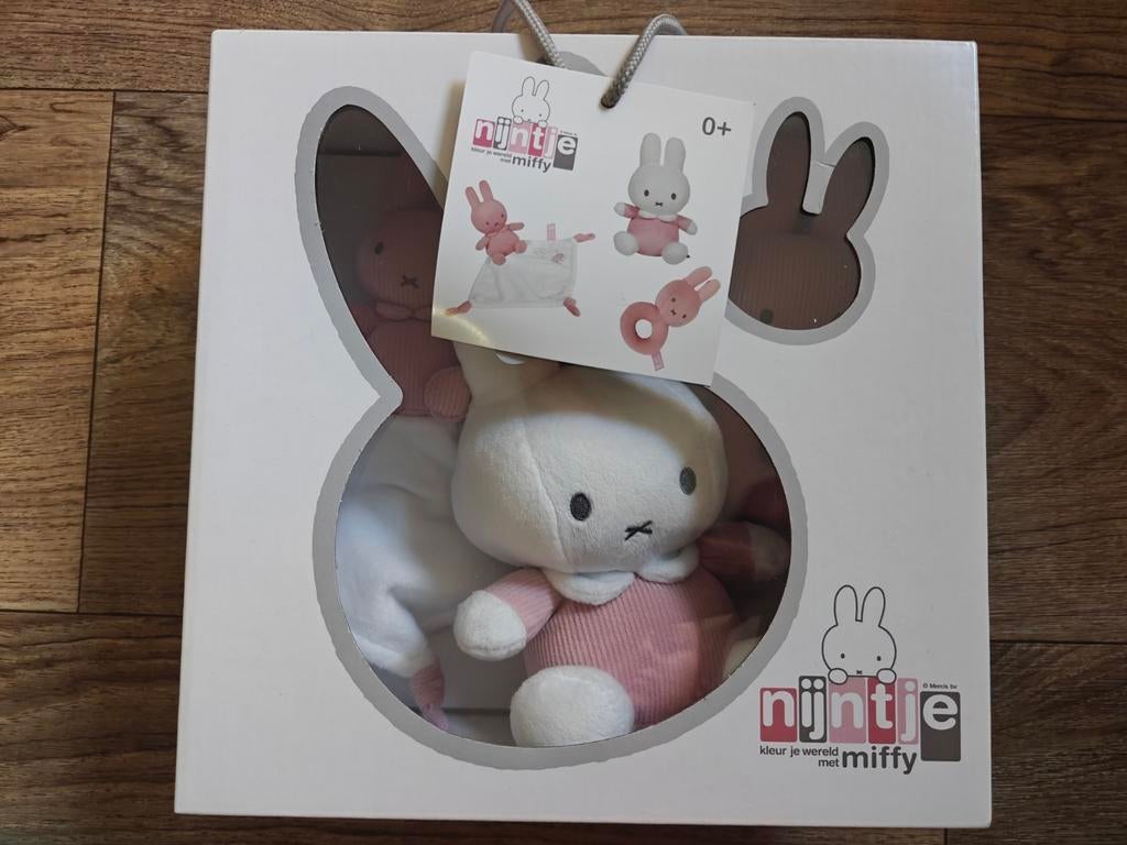 Nijntje Giftset roze - Rammelaar, Knuffel, Doekje, Kinderen en Baby's, Ophalen, Met doos, Nijntje, Middelgroot (20 tot 80 cm)