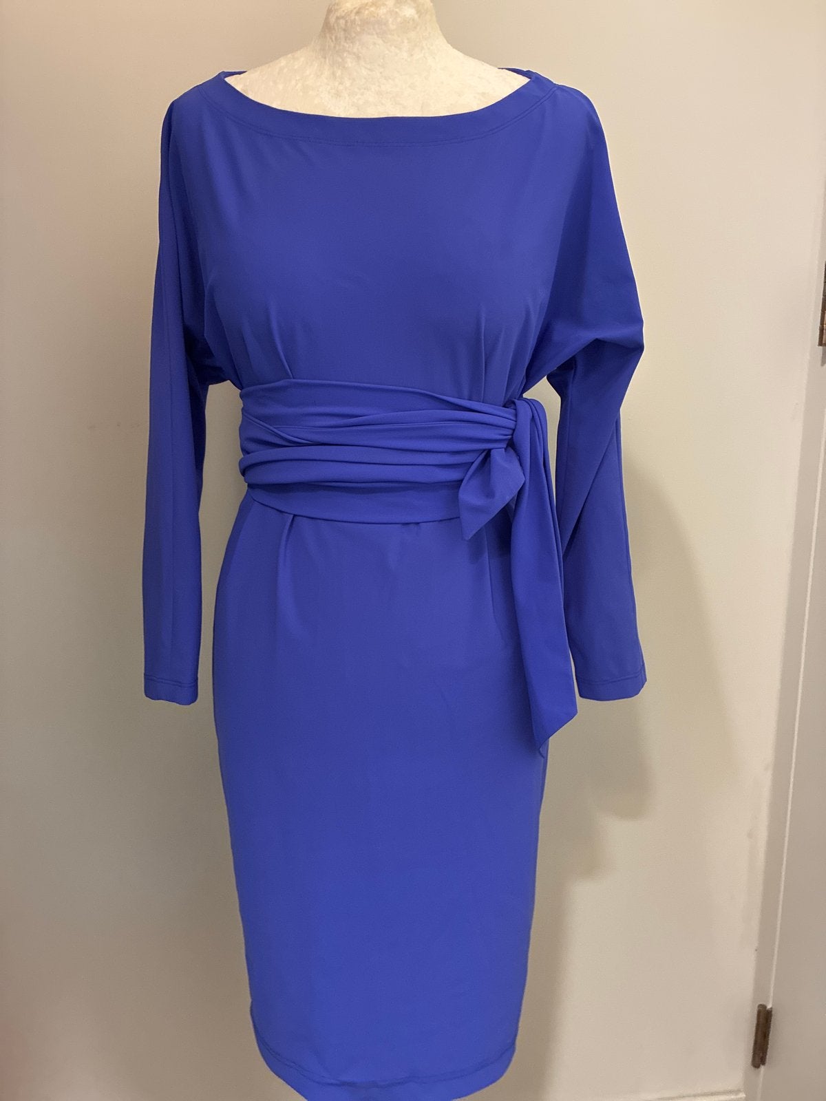 LaDress Carla xs jurk travelstof blauw paars met sash, Ophalen of Verzenden, Zo goed als nieuw, Maat 34 (XS) of kleiner, Blauw