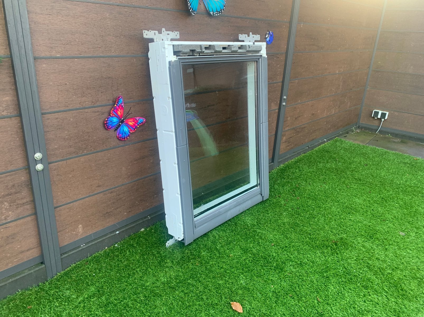2 X VELUX GGU MK04 KUNSTSTOF DAKRAAM MET GOOTSTUKKEN, Ophalen, Nieuw, Minder dan 80 cm, Dakraam