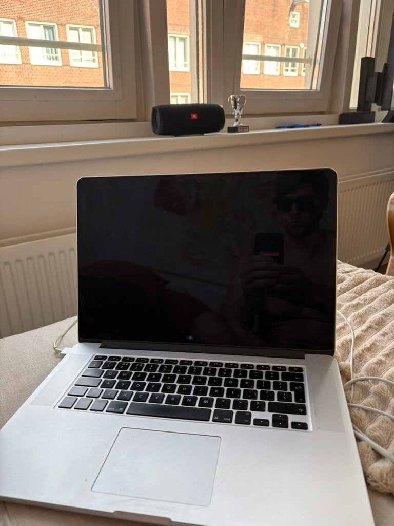 MacBook Pro (Retina, 15-inch, Mid 2015) - macOS Monterey, Computers en Software, 256 GB, 2 tot 3 Ghz, Zo goed als nieuw, 16 GB