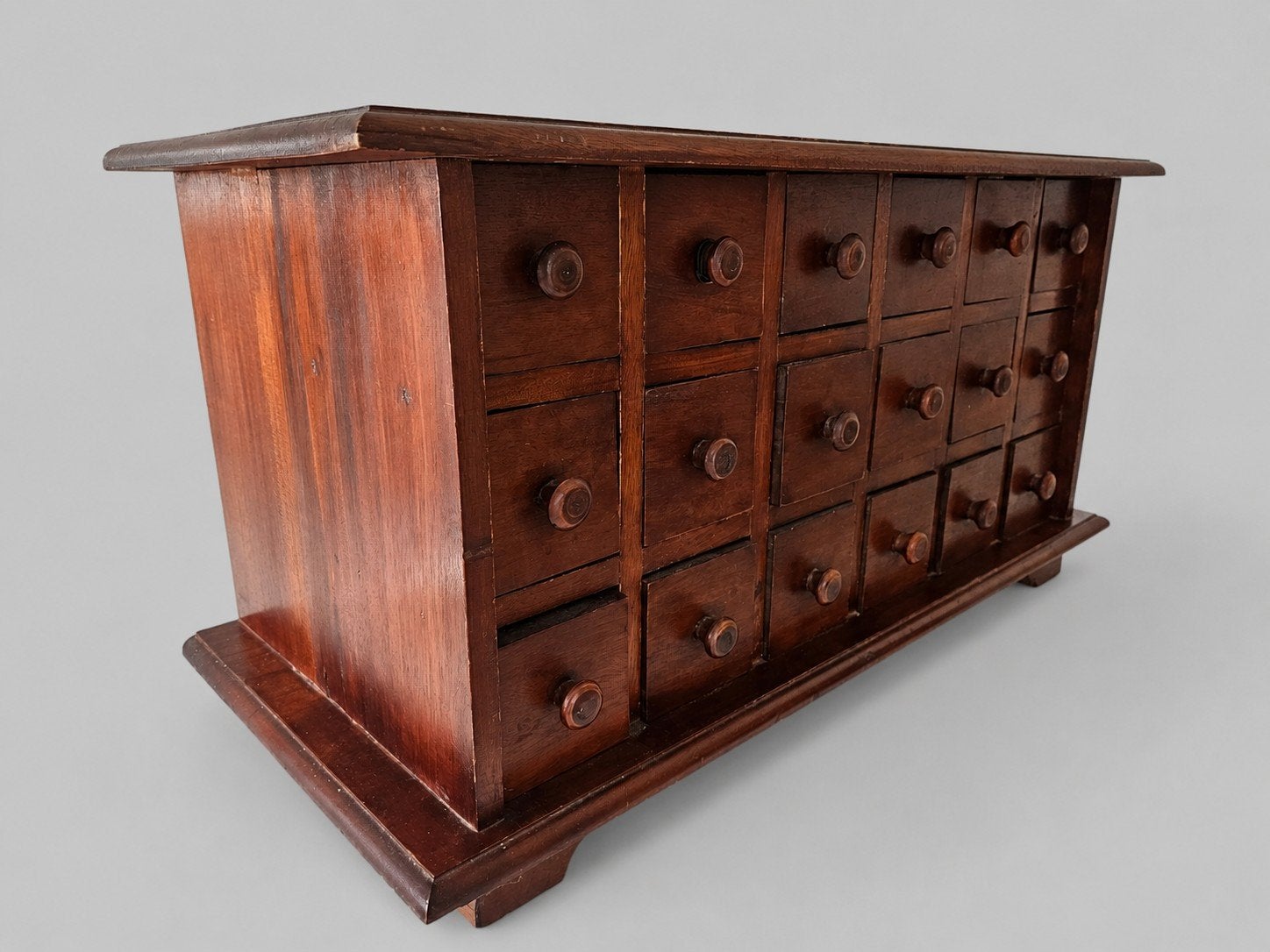 eiken Apotheek Cabinet met 18 lades, Ophalen