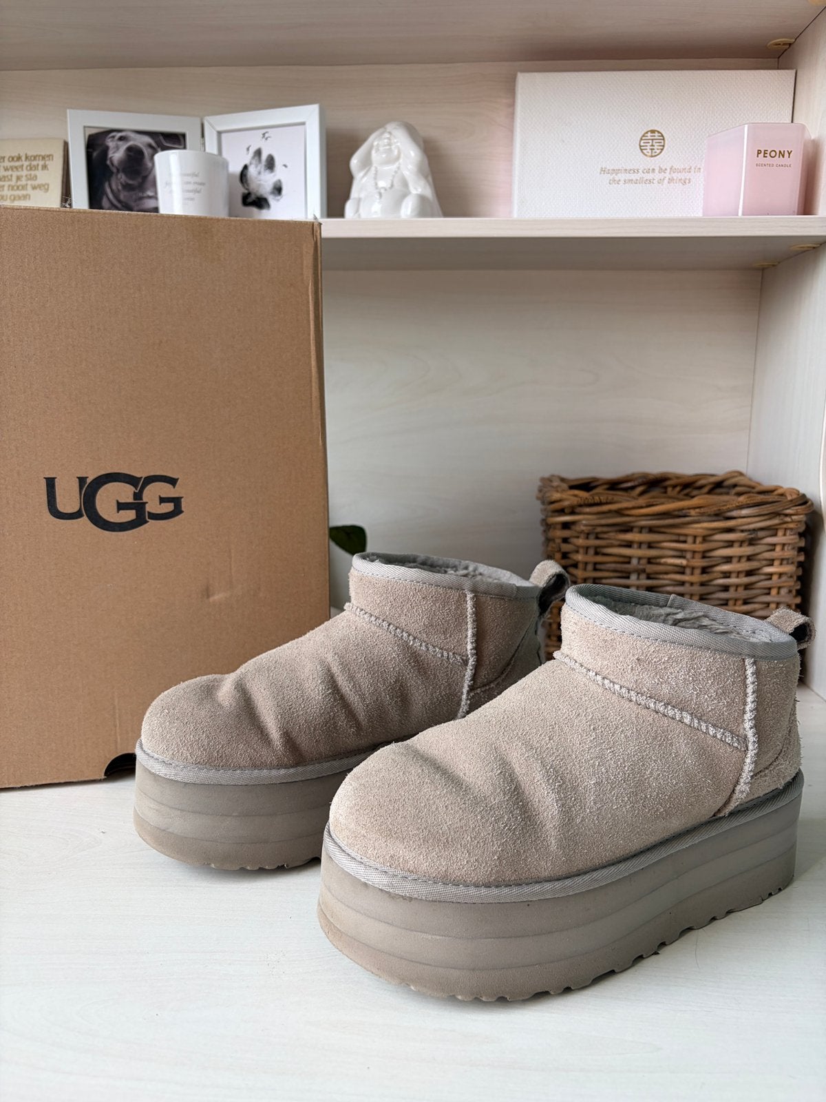 Uggs olatform grijs maat 36, Ophalen of Verzenden, Zo goed als nieuw, Grijs