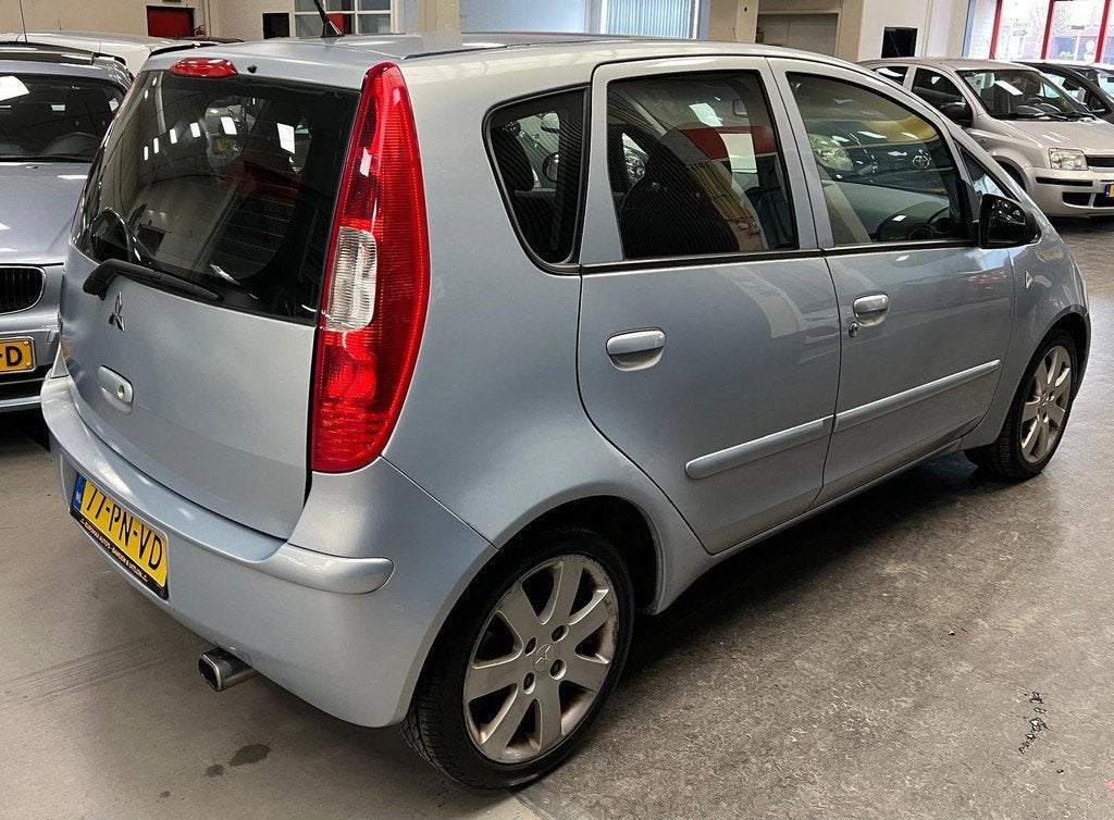 Mitsubishi Colt 1.5 Instyle 2e Eigenaar - NAP - Automaat - A, Auto's, Mitsubishi, 970 kg, Stof, 4 cilinders, Blauw