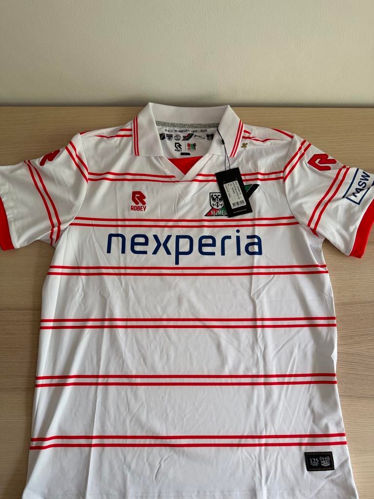 N.E.C. Nijmegen junileum Shirt 2025/2026 - Maat L, Sport en Fitness, Maat L, Ophalen of Verzenden, Nieuw, Shirt