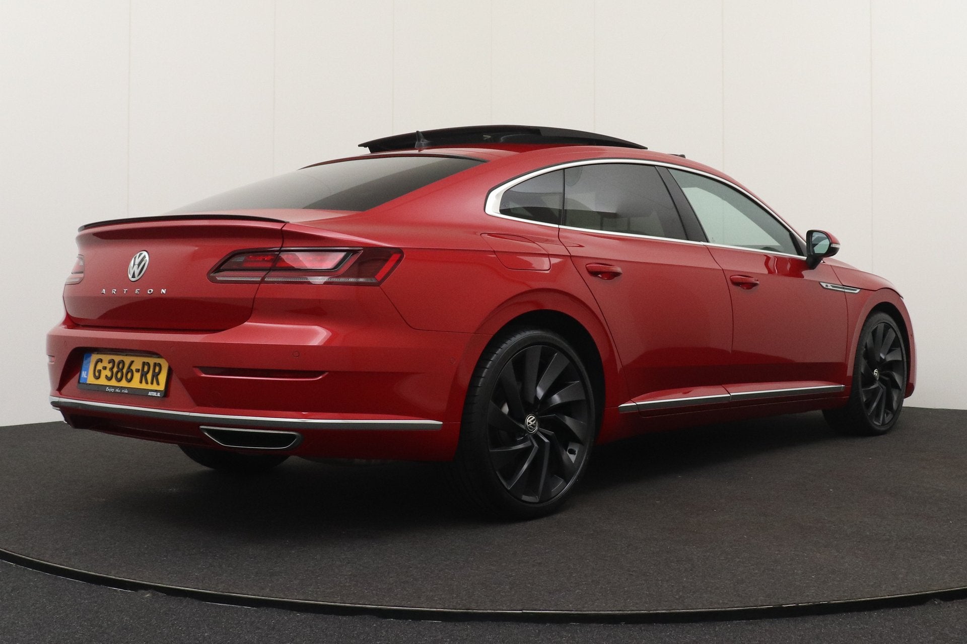 Volkswagen Arteon 2.0 TSI 190 PK Aut. 3x R-Line Pano-dak Ada, Auto's, Dealer onderhouden, Arteon, 1984 cc, Bedrijf