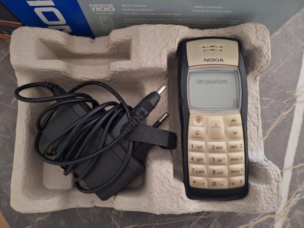 Nokia 1100, Gebruikt, Geen camera, Zwart, Ophalen of Verzenden