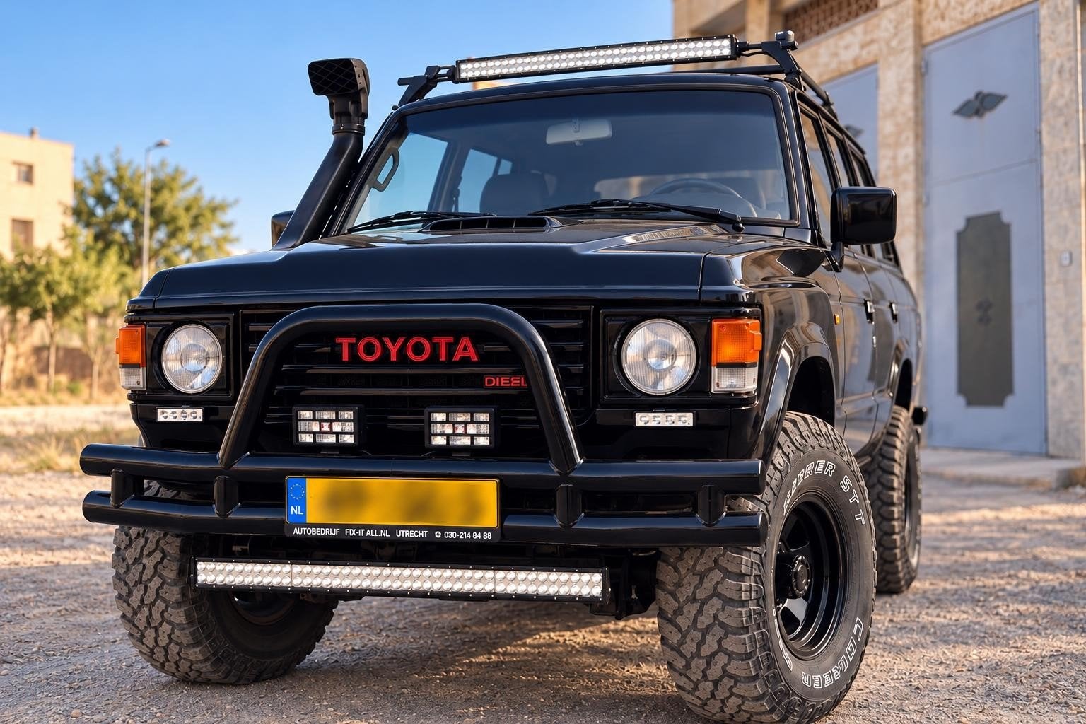 Toyota Land Cruiser 1986 | 245.000 km | Diesel | 4x4, Auto's, Stof, Beige, 4000 cc, Zwart