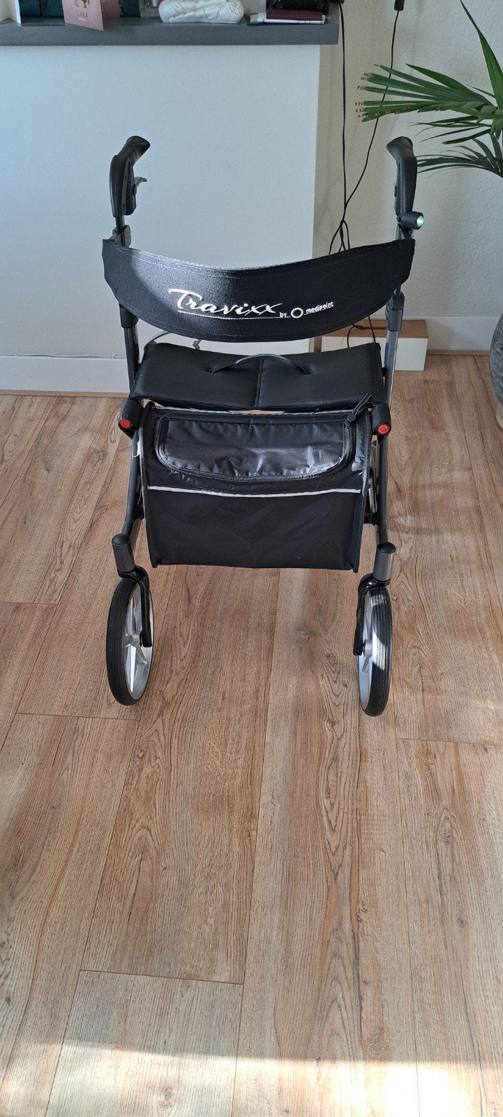 Rollator Travixx Deluxe maat S, Ophalen, Opvouwbaar, Zo goed als nieuw