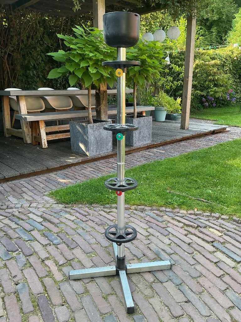 Bandenhouder, Ophalen, Zo goed als nieuw