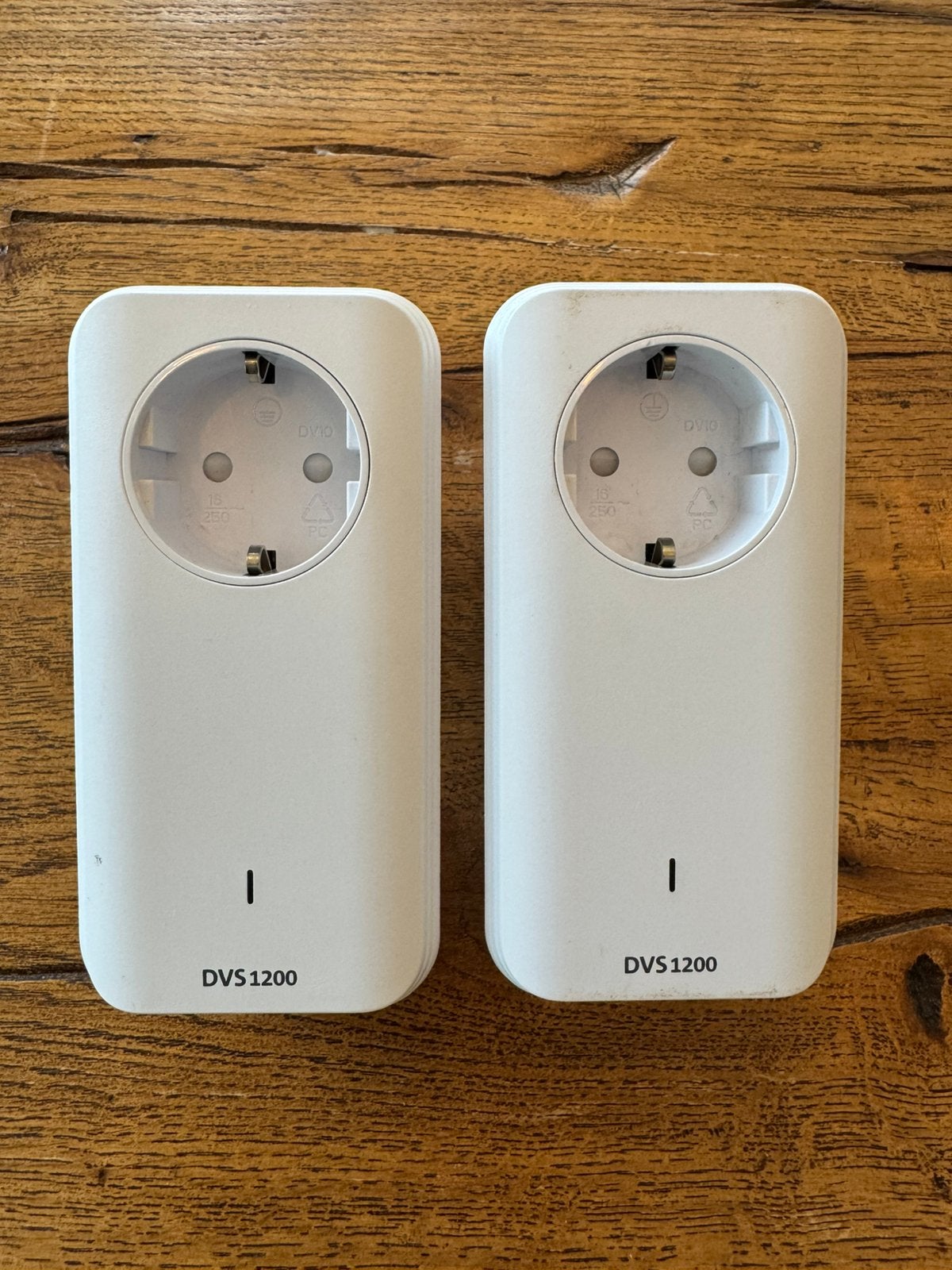 2x Devolo DVS 1200 Powerline Adapters, ZGA nieuw, Computers en Software, Ophalen of Verzenden, Zo goed als nieuw