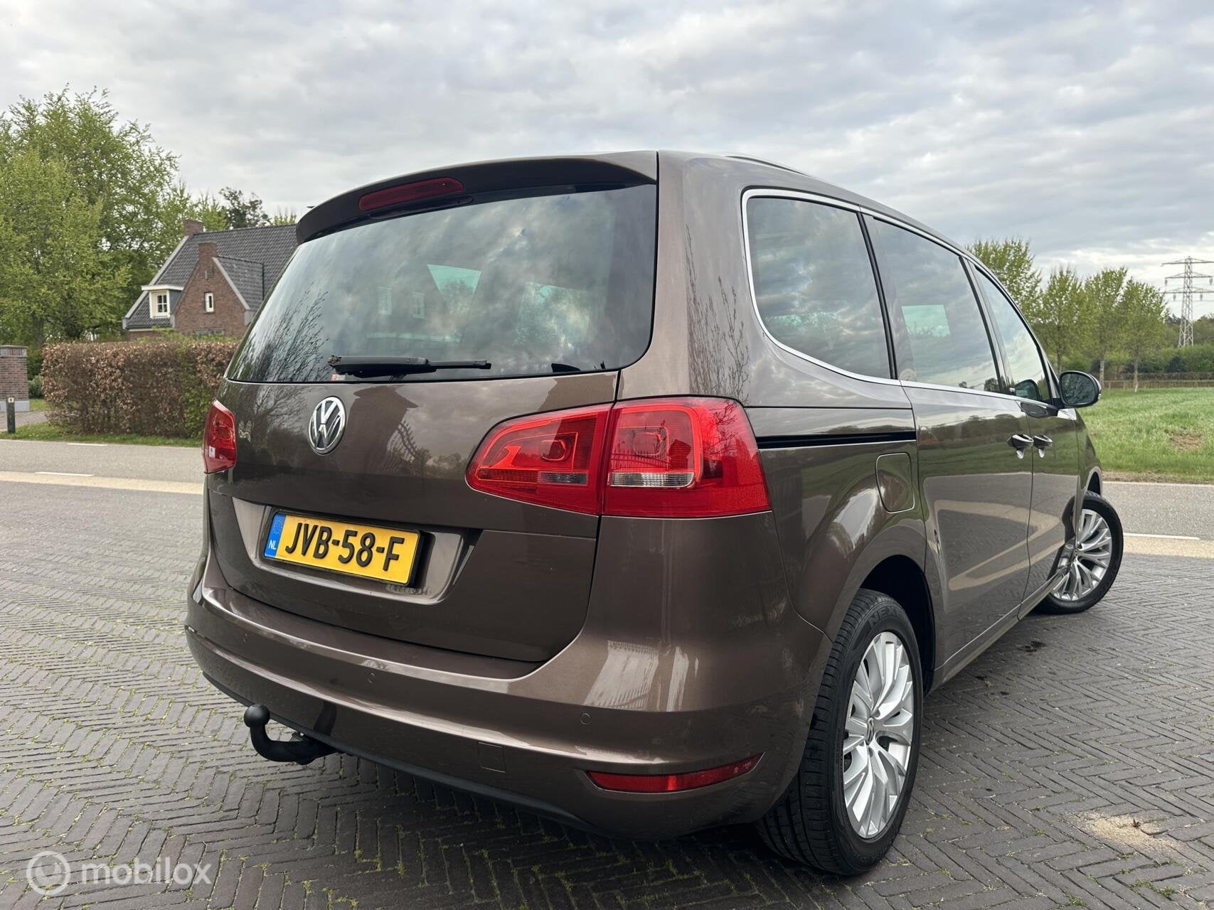 Volkswagen Sharan 1.4 TSI Highline 7p. Trekhaak Pano✅, Voorwielaandrijving, Stof, Zwart, 4 cilinders