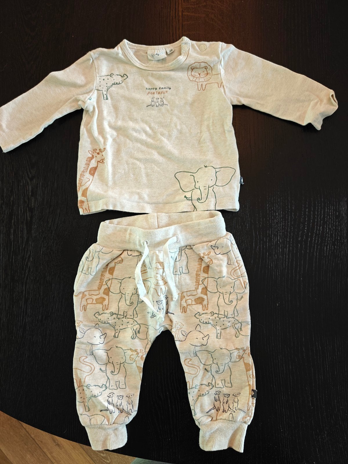 Feetje baby setje met dierenprint - Maat 68, Kinderen en Baby's, Babykleding | Maat 68, Jongetje of Meisje, Ophalen of Verzenden
