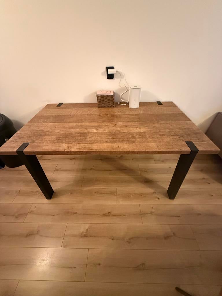 Robuuste eettafel met metalen poten 160x90, Huis en Inrichting, Tafels | Eettafels, Gebruikt, 50 tot 100 cm, 150 tot 200 cm, Vijf personen of meer