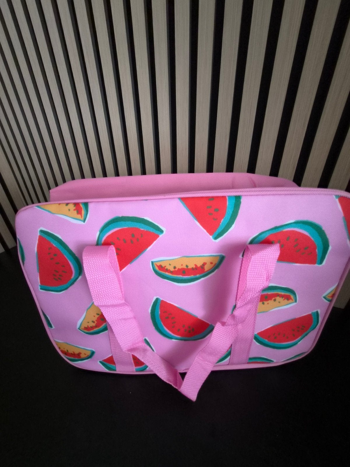 €5,- Alpina Koeltas 24L - Roze met Watermeloenprint, Caravans en Kamperen, Ophalen of Verzenden, Nieuw, Koeltas, Koelelement