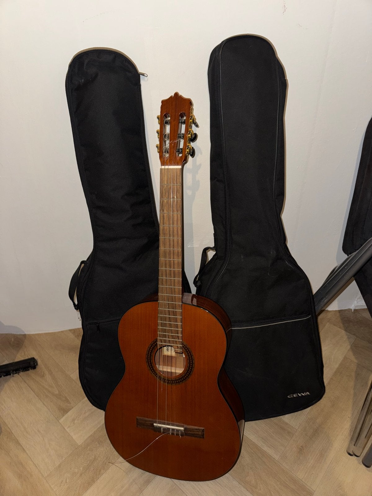 3 Gitaren met 2 hoezen, Ophalen, Gebruikt, Klassieke of Spaanse gitaar, Met koffer