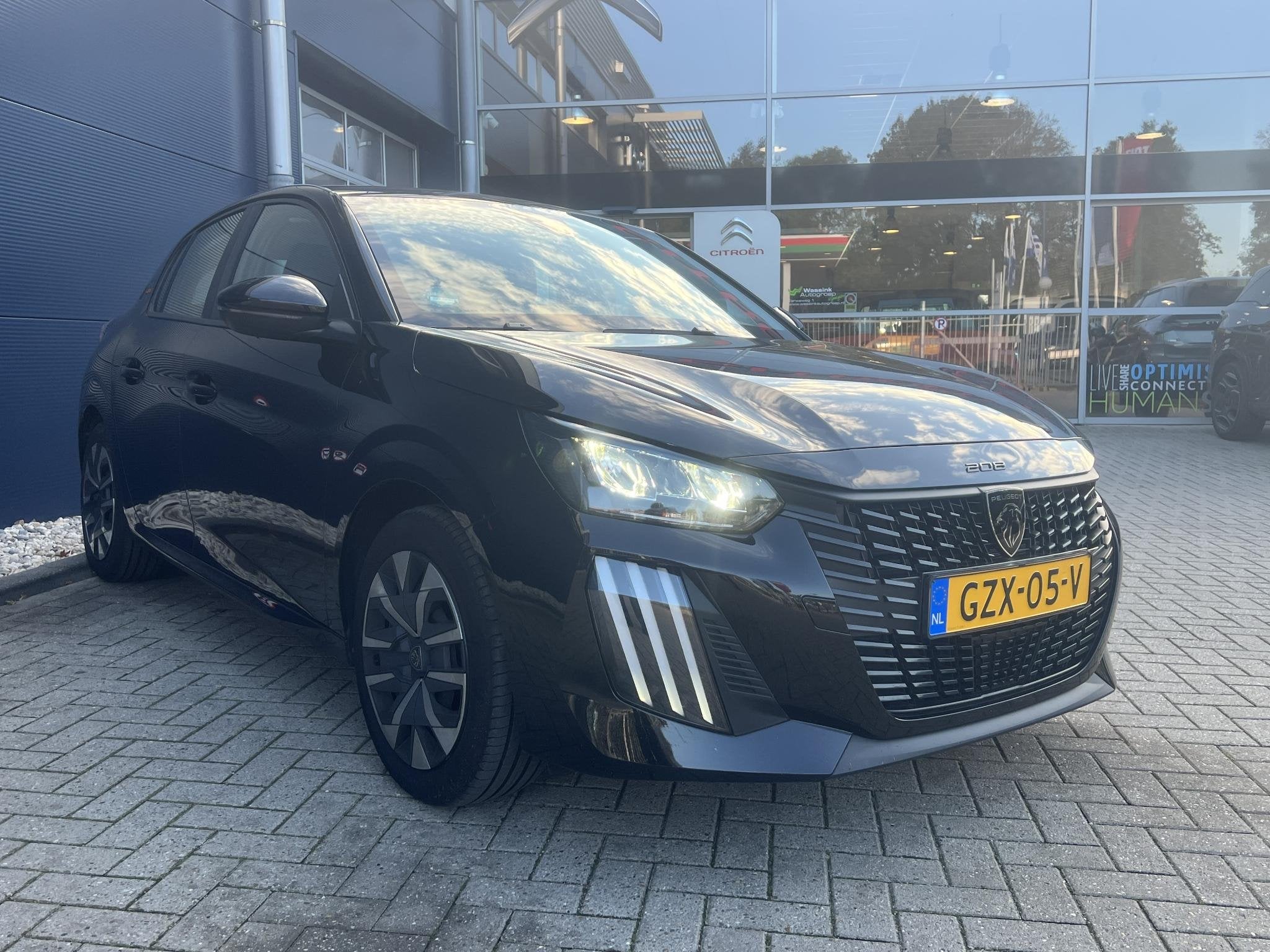 Peugeot 208 1.2 PureTech 75 Style, Voorwielaandrijving, Stof, Gebruikt, Euro 6
